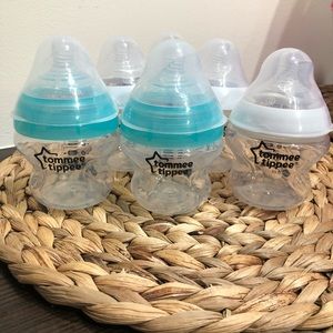 6 Tommee Tippee Bottles w/ temp control